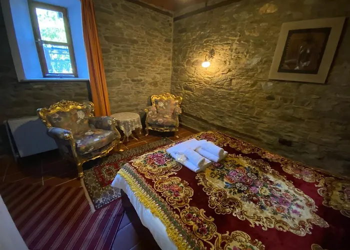 Lotus Konaklari ホームステイ *