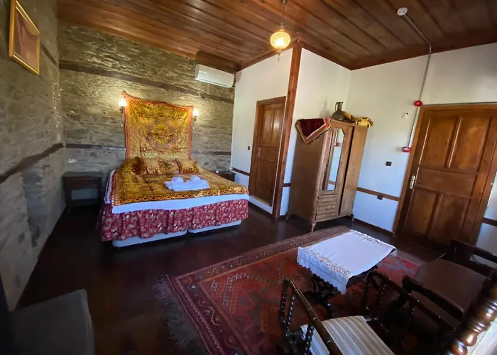 Lotus Konaklari ホームステイ *