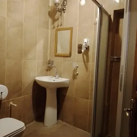 Alloggio in famiglia Lotus Konaklari