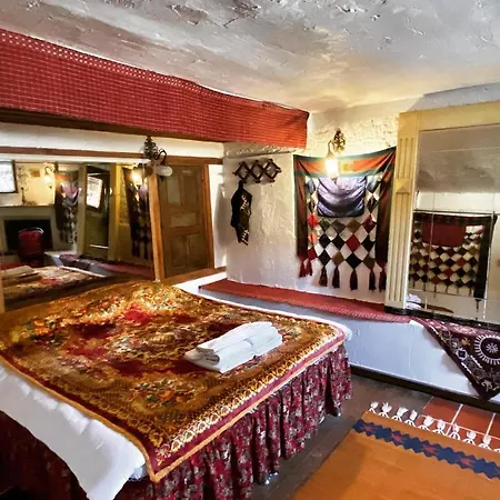 Alloggio in famiglia Lotus Konaklari