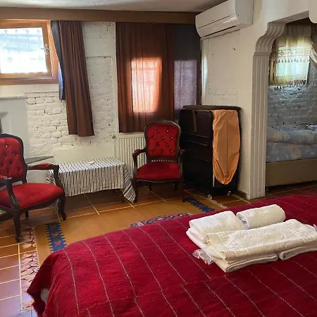 Alloggio in famiglia Lotus Konaklari *